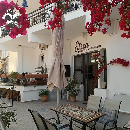 Eliza And Apartment Pefkochori