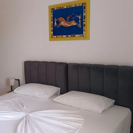 Apartment Eliza And *