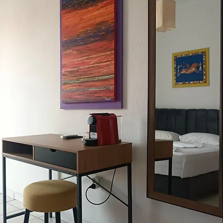 Eliza And * פפקוהורי